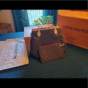 Louis Vuitton NEVERFULL MM Tote